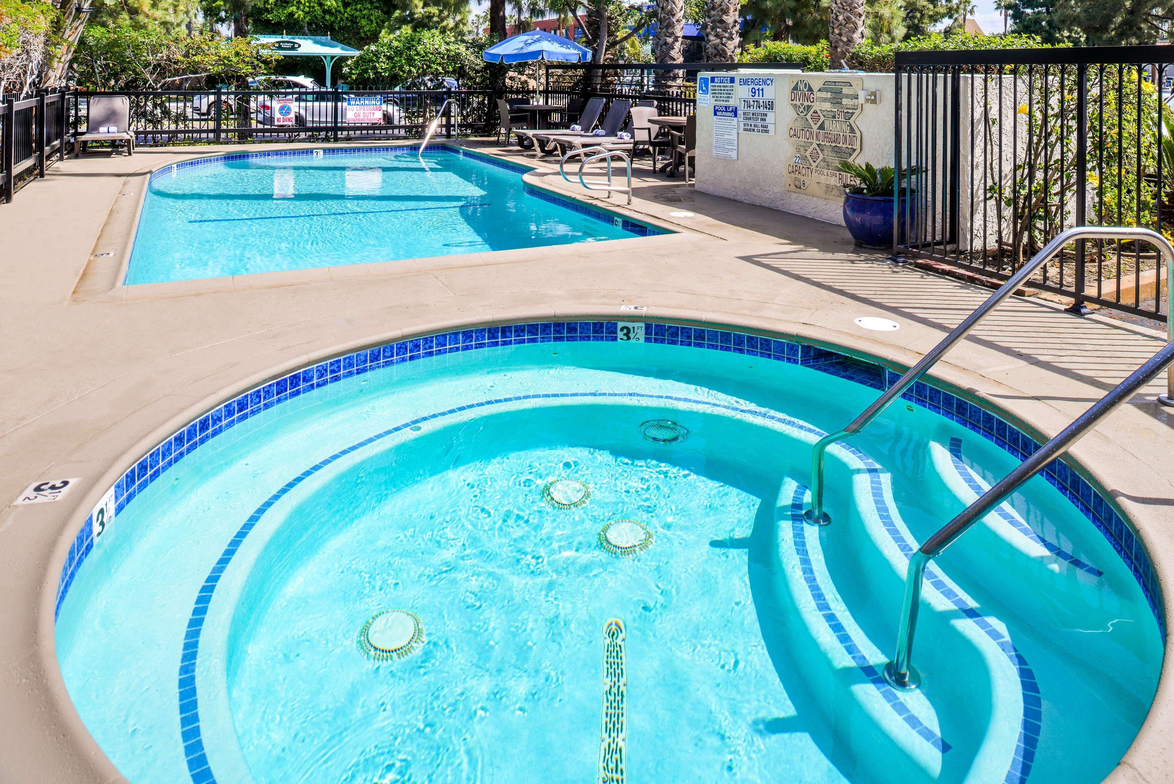 Best Western Courtesy Inn - Anaheim Park Hotel Exterior foto